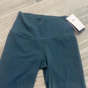 NWT Nike Straight Leg Yoga Legging